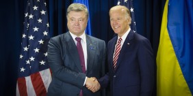 US-Vizepräsident Joe Biden (rechts) und der ukrainische Präsident Petro Poroschenko bei einem Treffen im September 2016 | Foto: Shutterstock